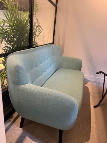 Twee zits bank, gratis af te halen!