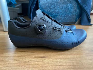 Fizik racefietsschoenen maat 38,5 gratis