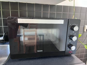 Elektrische oven Tomado klein max 160 graden GRATIS