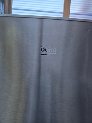 Gratis Beko koelkast met vriesvak
