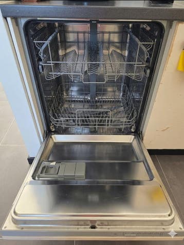 Gratis IKEA inbouwvaatwasser zelf demonteren