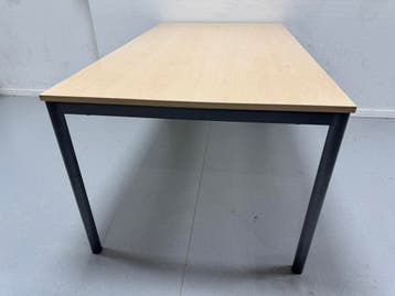 Lage tafels 80x140 cm, 64cm hoog - Gratis af te halen