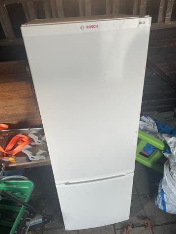 Bosch koel vries combinatie, defect (beantwoord geen vragen)