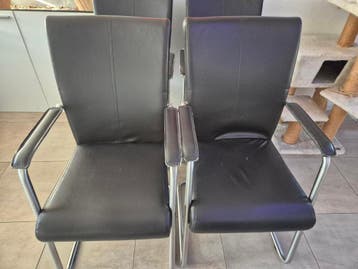 GRATIS AFHALEN 4 STOELEN
