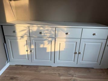 Grijs-groen dressoir