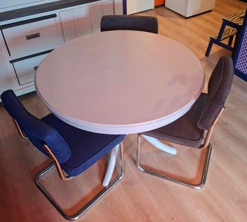 Eettafel met Stoelen
