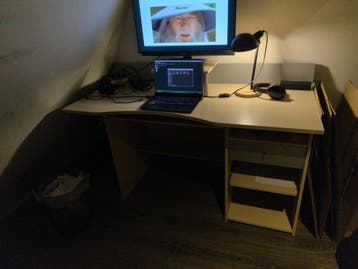 Desk for pickup