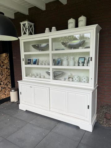Teak houten buffetkast wit geschilderd