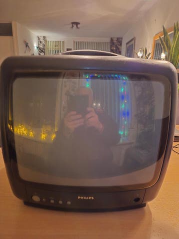 GRATIS: Philips Kleuren TV