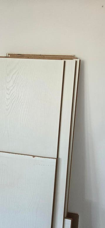 Wit laminaat (+/- 20 tot 25 vierkante meter)