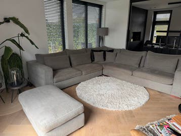 Hoekbank Room108 met hocker 330 x 310