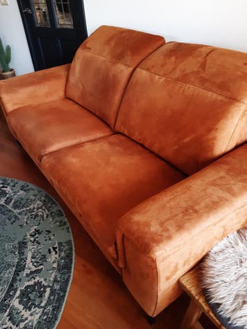 Cognac kleurige stoffen 3-zitsbank met relaxfunctie