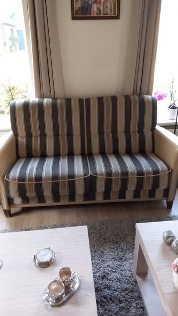 Gratis in Nijkerk twee 2 stoelen fauteuils en bankstel