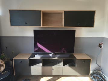 TV-wandmeubel zonder lades en klepbeslag