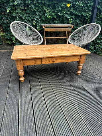 Antieke grenen salontafel gratis ophalen