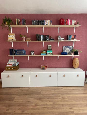 Gratis 3 opbergmeubels met lade