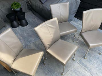 Gratis af te halen: Bruin leren eetkamerstoelen (4 stuks)