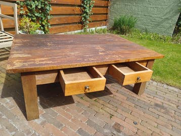 GRATIS AF TE HALEN SALONTAFEL