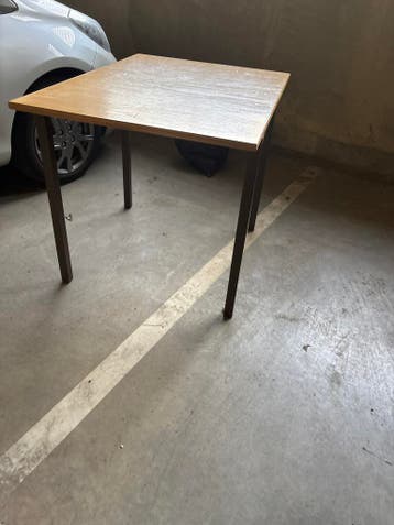 Tafel kantoor, of anders. metaal bruin onderstel