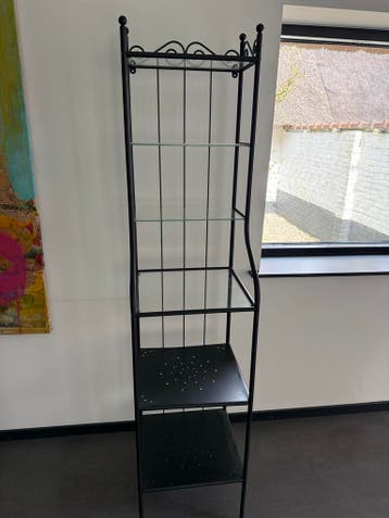 Badkamer kastje met glazen platen