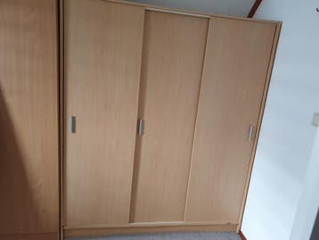 Drie deurs hang en leg kast