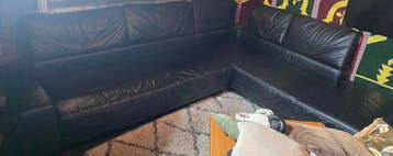 Gratis gebruikte hoekbank - kan nog een ronde mee