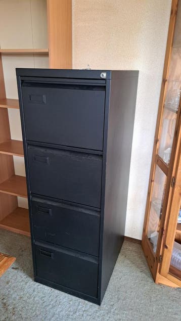 Zwarte dossierkast met 4 laden