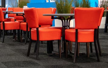 Rode horecastoelen 35 stuks