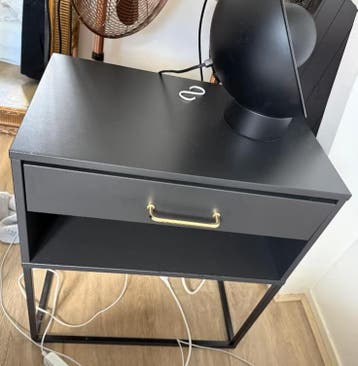 GRATIS - Nachtkastje/Bedside table - Ikea Vikhammer