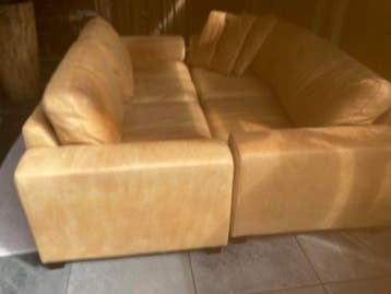GRATIS. Afhalen mooi lederen bankstel