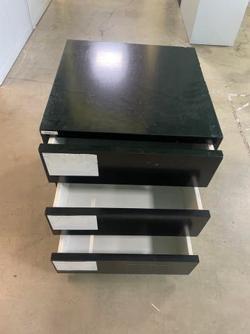 Zwarte ladekast archiefkast - gebruikt - gratis af te halen