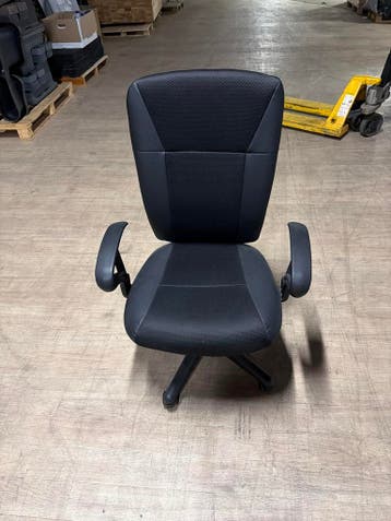 Bureaustoel in nette staat (hoogteverstelling defect)