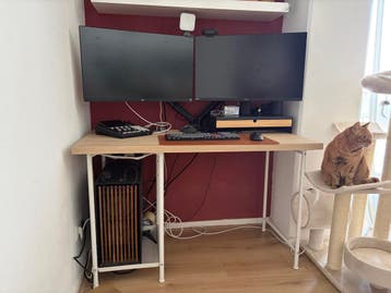 Bureau 1,20m breed, gedemonteerd af te halen