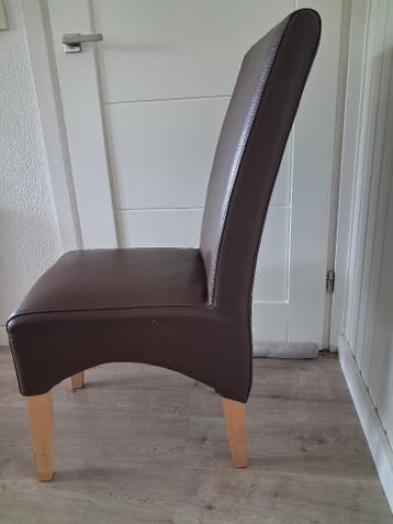 Eetkamer  stoelen