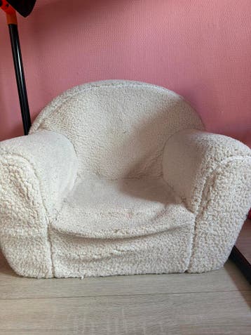 Comfortabele kinderfauteuil, wit teddy stof