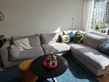 GRATIS! Grote hoekbank / grijs-taupe