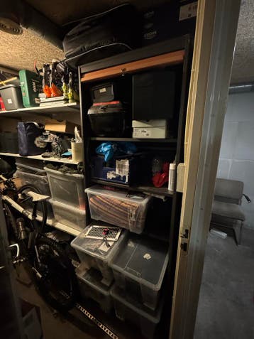 Opslagkast gratis afhalen - zonder inhoud