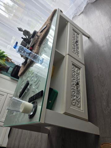 Gratis salontafel af te halen met glasplaat