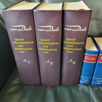 Dikke van Dale woordenboeken