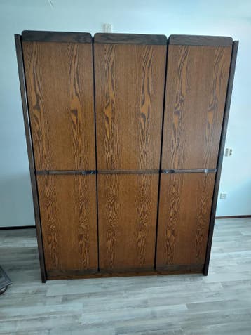 Gratis kledingkast in goede staat