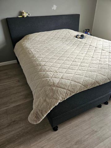 Gratis Boxspring 180x210cm Swiss Sense Antraciet