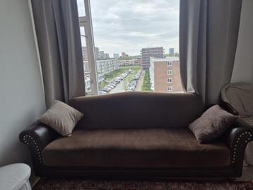 Gratis af te halen: Slaapbank (220 cm breed)