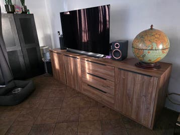 Tv meubel / dressoir ophalen voor 18 april 14:00!