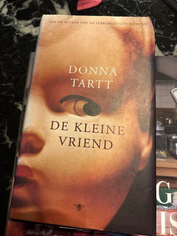 De Kleine Vriend - Donna Tartt (Kaft verkleurd)