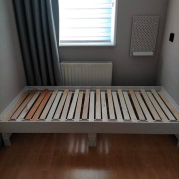 GRATIS!!! Bed, 1 persoons, uitschuifbaar, wit