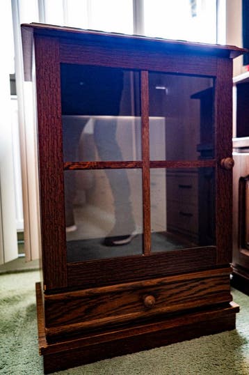 Klein eiken kastje — gratis —