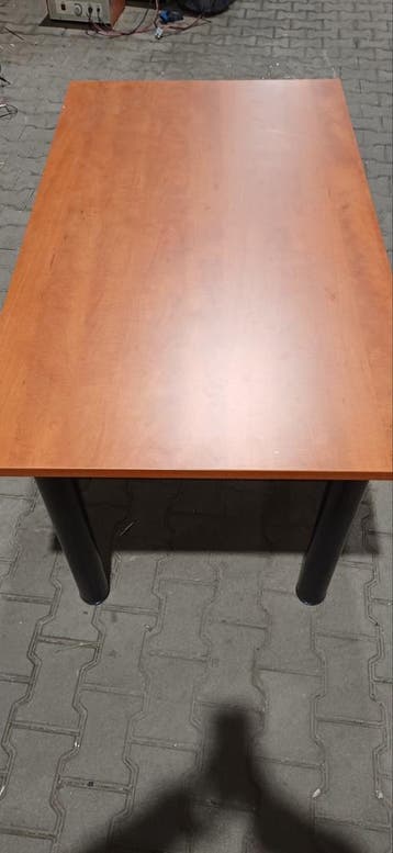 2 stuks tafels - ideaal voor kantoor of eetkamer