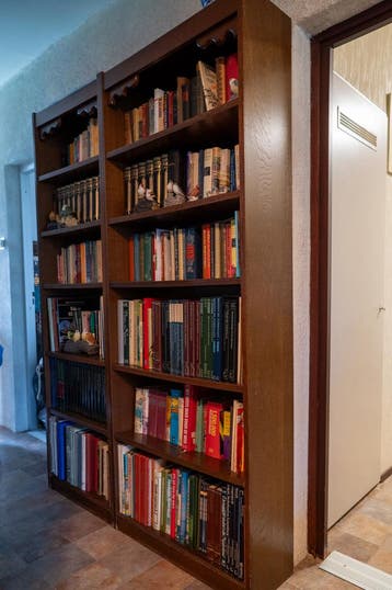 2x eiken boekenkast — gratis —