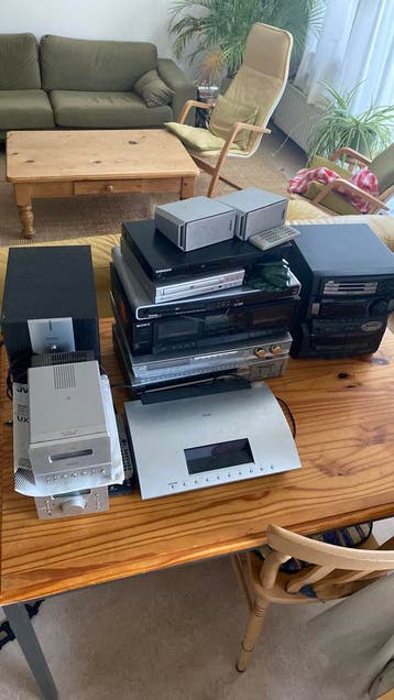 Gratis versterkers, cassette deck, dvd spelers, cd spelers