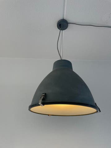Gratis lamp voor boven de eettafel - Zelf demonteren